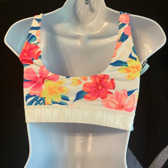 New Pink swim to gym top - Picture 3 of 3